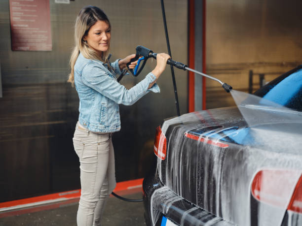 Pressure Washing Contractors in Farmville, NC